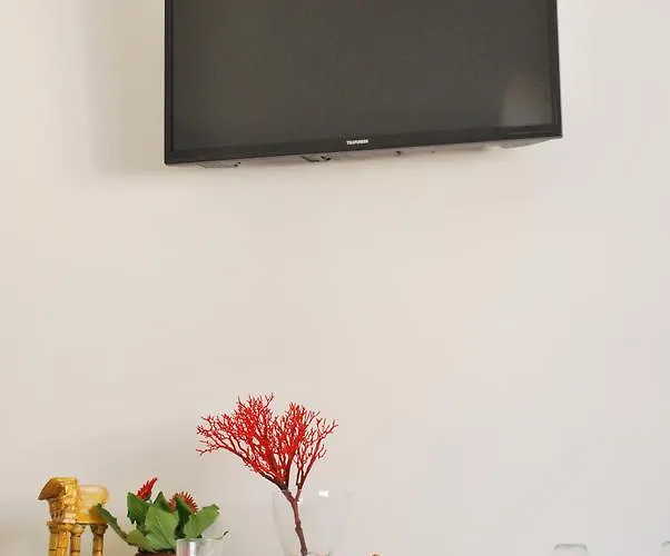 Oda ve Kahvaltı Mare E Templi